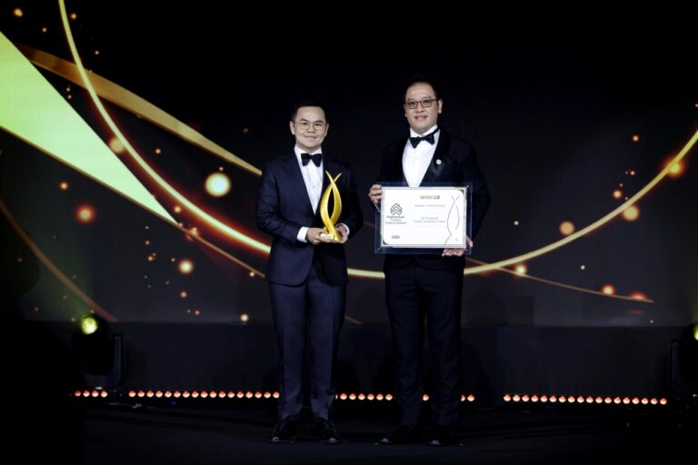 จากบางกอกพีอาร์ -- เอพี ไทยแลนด์ คว้า 14 รางวัลสูงสุดและมากที่สุดจาก PropertyGuru Thailand Property Awards 2026 พร้อมไฮไลต์สำคัญ นายรัชต์ชยุตม์ นันทโชติโสภณ ประธานฝ่ายบริหาร รับรางวัล Changemaker Award คนแรกในไทย - 4 AP Property GURU