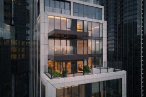 ข่าวประชาสัมพันธ์ : SCOPE THONGLOR สร้างปรากฏการณ์ขาย 600 ล้านบาท “PENTHOUSE OF PENTHOUSES” Triplex Residence 765 ตร.ม. ที่สุดแห่ง Ultra-Luxury Living หนึ่งเดียวของ SCOPE - Scope Thonglor Triplex_Drone_015