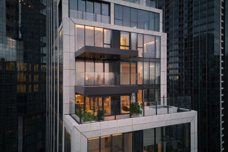 ข่าวประชาสัมพันธ์ : SCOPE THONGLOR สร้างปรากฏการณ์ขาย 600 ล้านบาท “PENTHOUSE OF PENTHOUSES” Triplex Residence 765 ตร.ม. ที่สุดแห่ง Ultra-Luxury Living หนึ่งเดียวของ SCOPE - Scope Thonglor Triplex_Drone_015