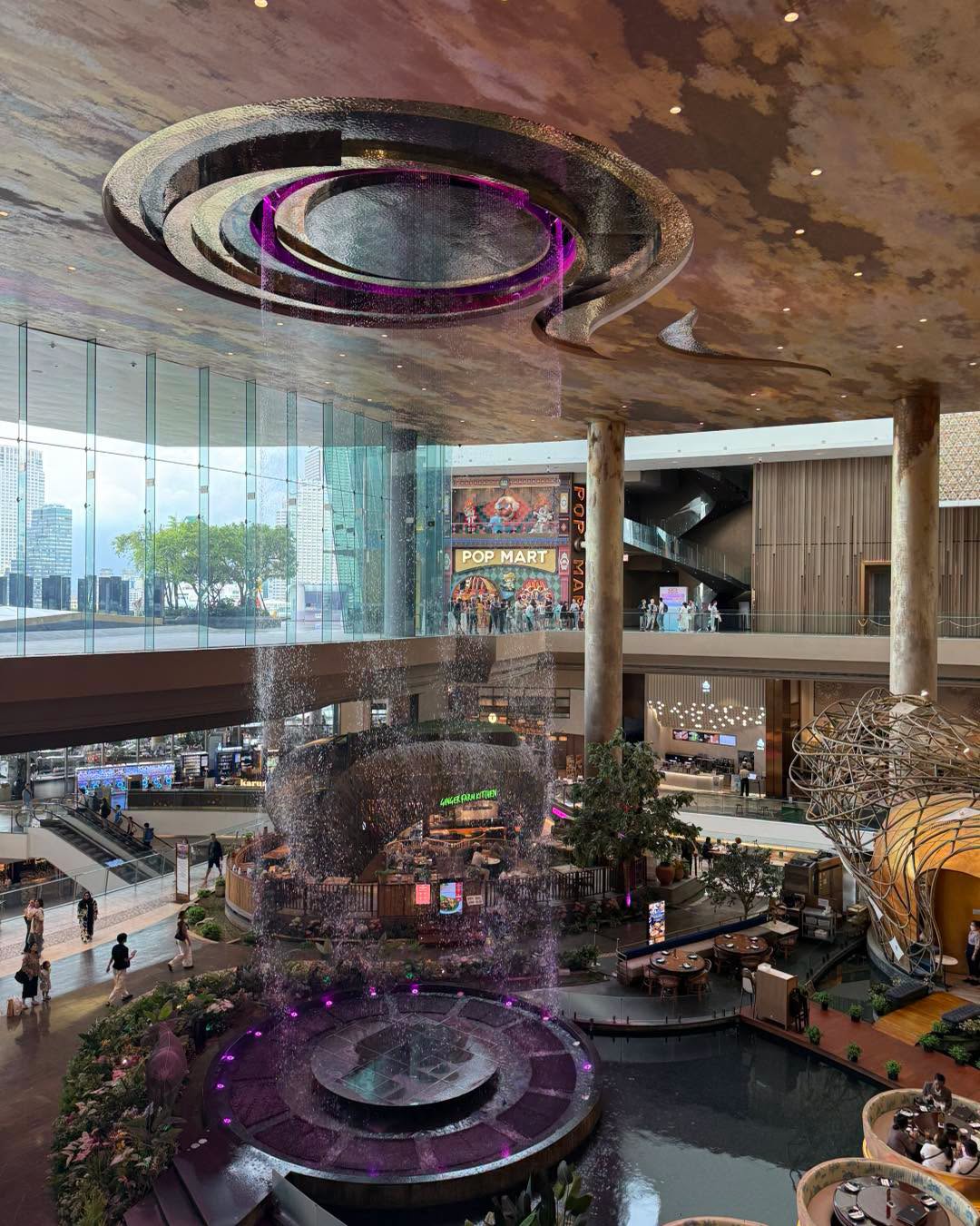 8 ปี ICONSIAM