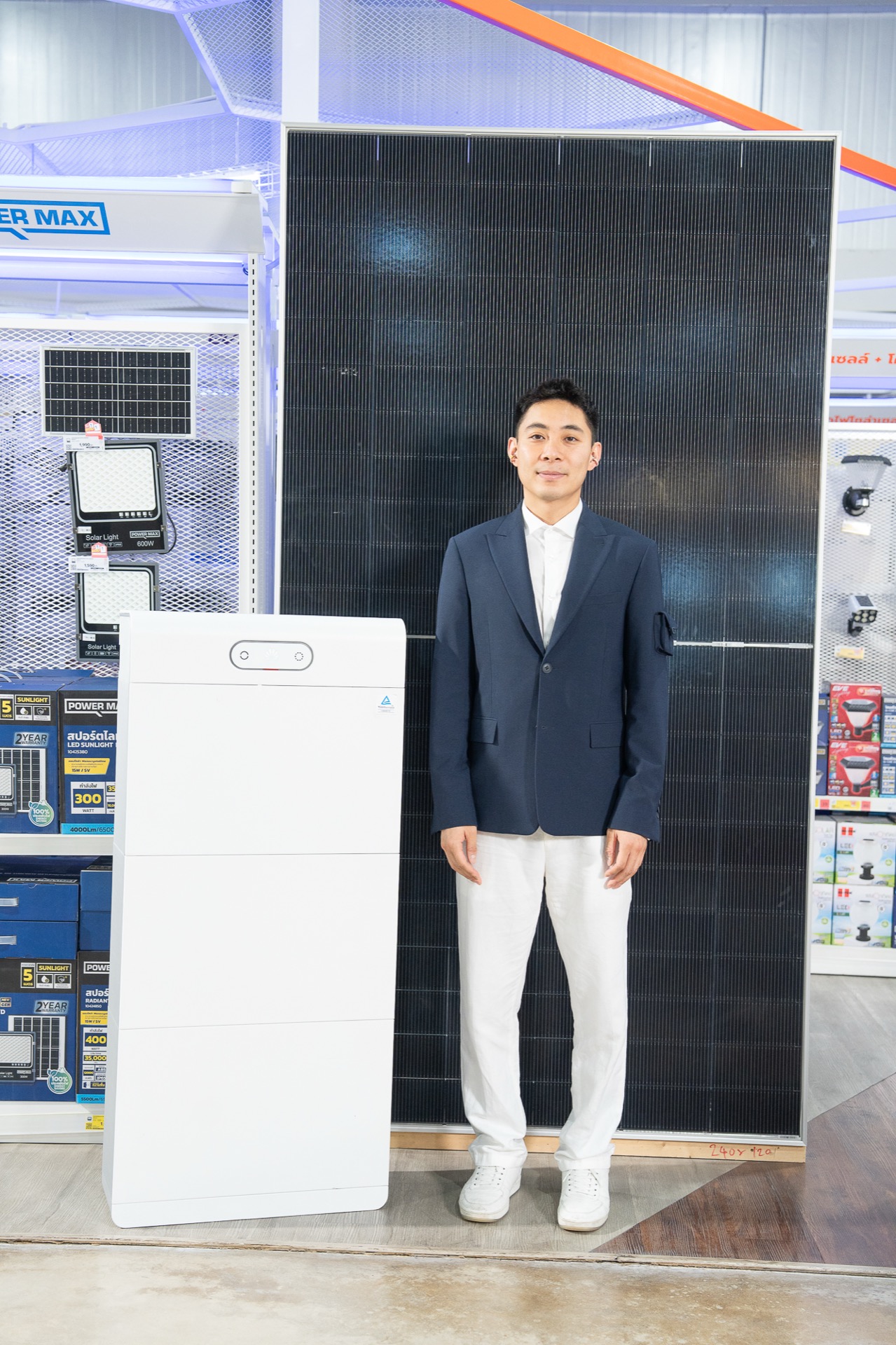 นายลูอี้ หู รองประธานฝ่ายธุรกิจ FusionSolar หัวเว่ย เทคโนโลยี่ (ประเทศไทย)