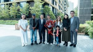 เจ้าสัวธนินท์ มอบคอนโดหรูให้น้องเนเน่